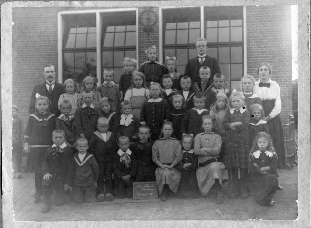 Schoolfoto waarschijnlijk uit 1918